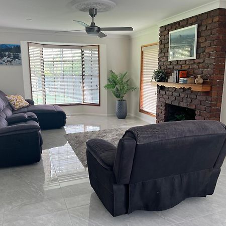 Ark Accommodation Glass House Mountains Bagian luar foto