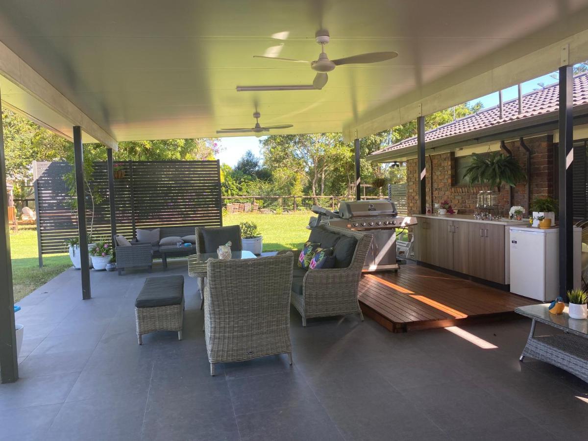 Ark Accommodation Glass House Mountains Bagian luar foto